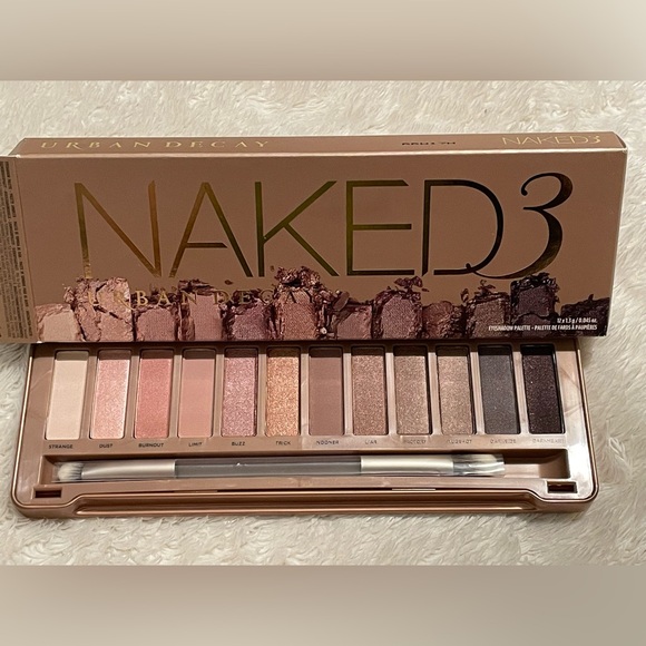 Never Used! Urban Decay Urban Decay Naked3 Eyeshadow Palette - Picture 2 of 8